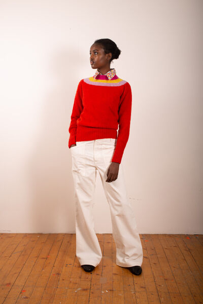 Red sweater white on sale pants